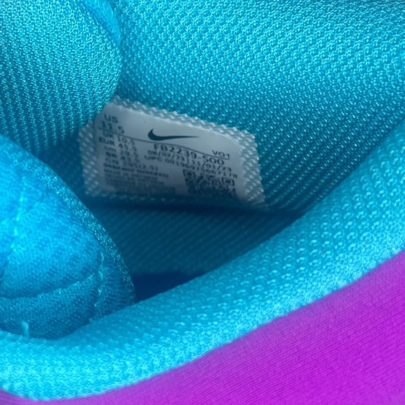 Nike 
Lebron james 
Witness 8
Girls purple
NWOT - Picture 13 of 13